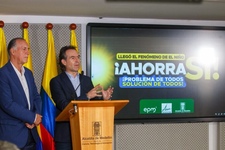 Federico Gutiérrez anunció cortes de agua nocturnos temporales en algunas zonas de Medellín: la meta de ahorro no se cumplió, pero sigue el llamado a bajar el consumo