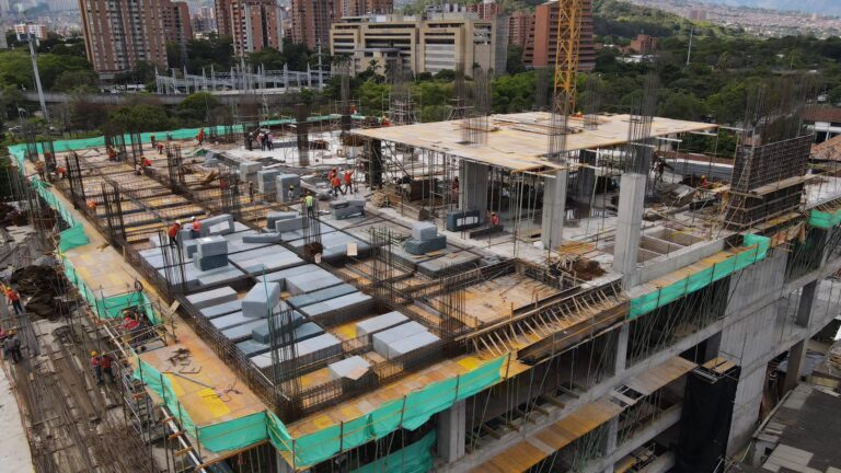“El C5i será uno de los más modernos de todo el hemisferio”: alcalde Federico Gutiérrez anunció un avance del 36 % en la construcción del ‘Pentágono’ de Medellín