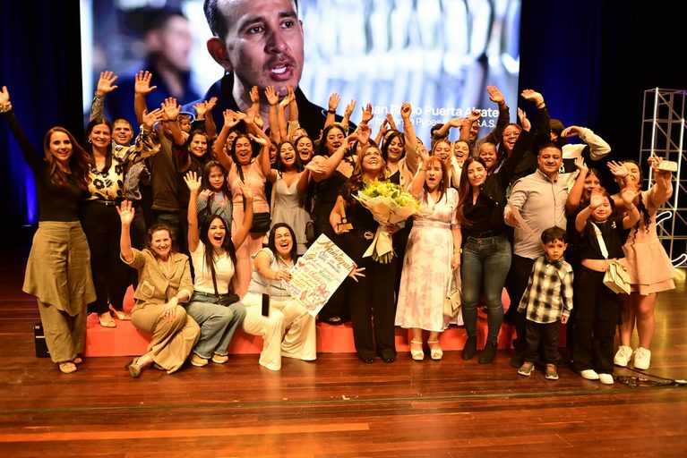 FamiEmpresario Interactuar 2026 exalta la fuerza imparable de la microempresa que mueve a Colombia