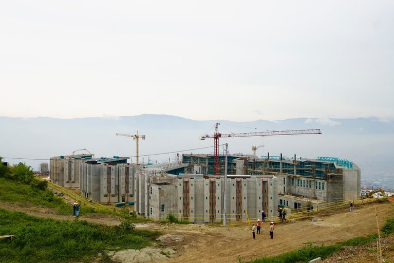 El alcalde Federico Gutiérrez presenta un avance del 47 % en la Megacárcel Metropolitana de Medellín: “Este tiene que ser un modelo no solo para la ciudad, sino para Colombia”