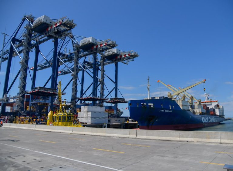 “Del Puerto al Aeropuerto” seleccionó 45 empresas que se prepararán para ser proveedoras de las industrias astillera y aeronáutica