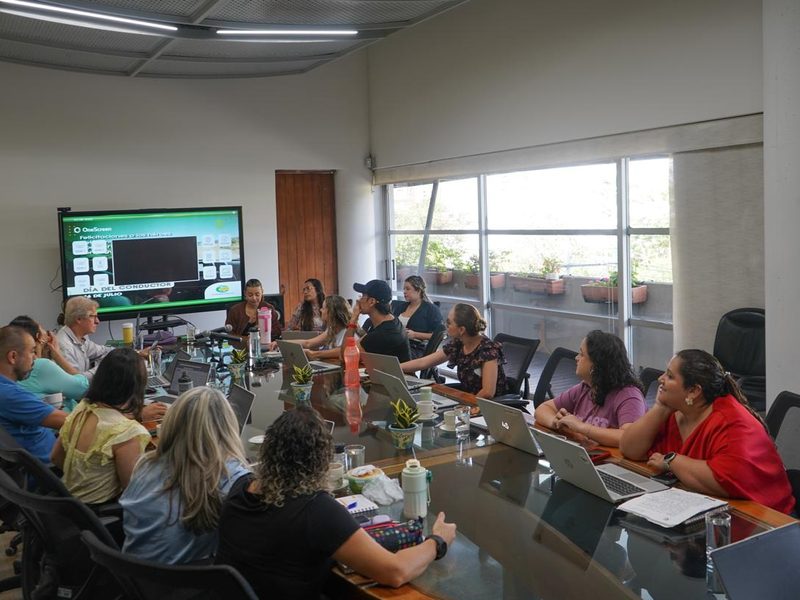 Corantioquia renueva su compromiso institucional con la excelencia y la gestión ambiental respaldada por el ICONTEC